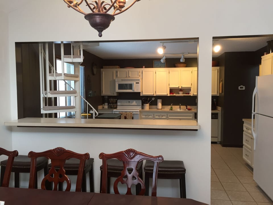 Breakfast Bar