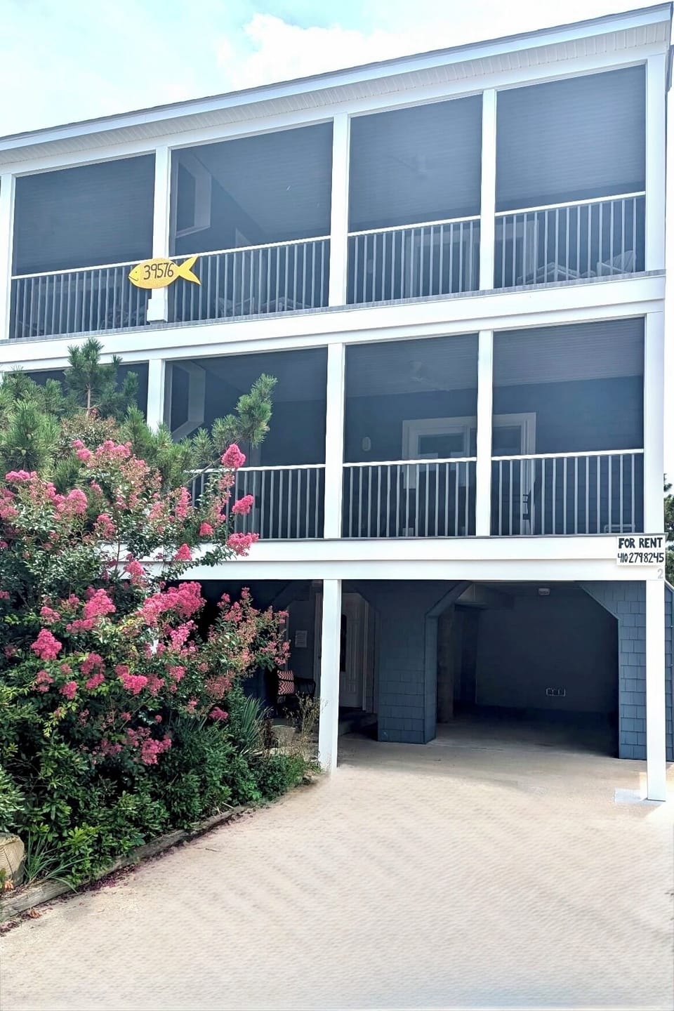 39576 Bay Rd - 4th house from the ocean
