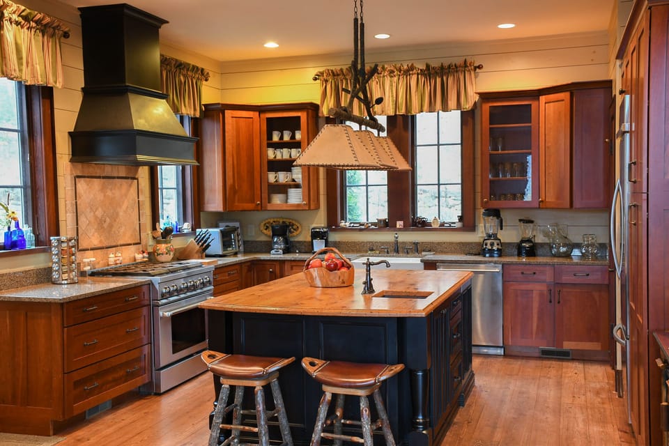 Spacious, fully equipped chef's kitchen.