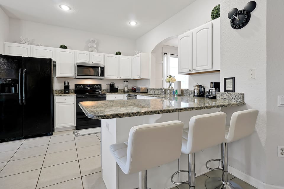 Full Kitchen with servings for 12