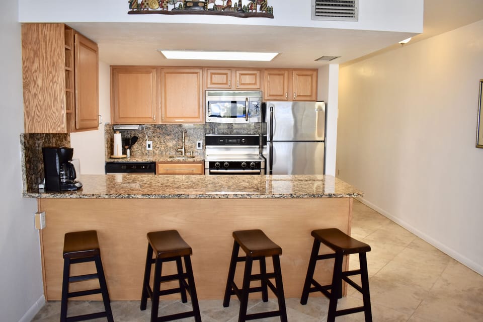 Counter seating for four 