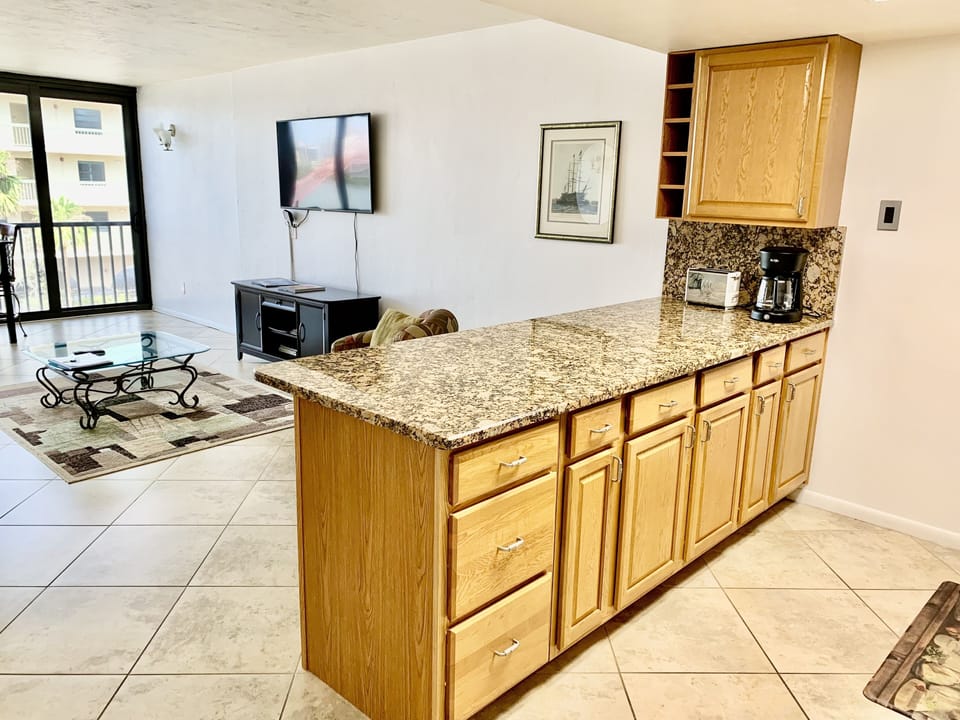 Plenty of kitchen cabinets.
