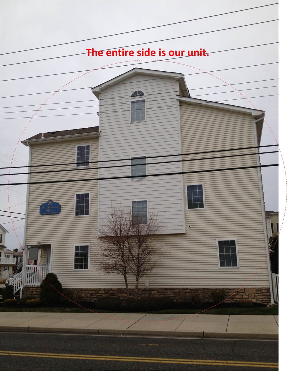 Side view of the end unit.  The entire side wall of the building is our unit.