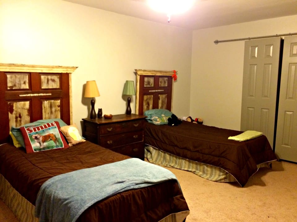 Upstairs bedroom 2