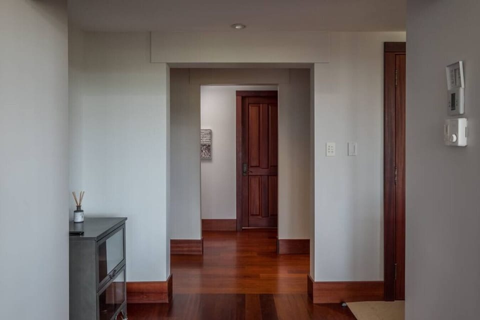 ALTITUDE 166-8 / LUXURY condo with UNREAL views