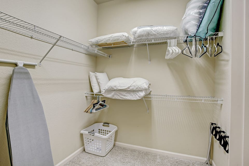  Large walk in closet