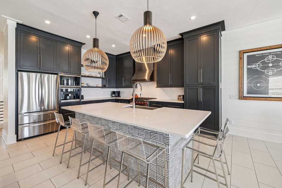Beautifully Appointed Chef's Kitchen