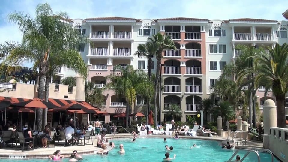 pool area and dinning