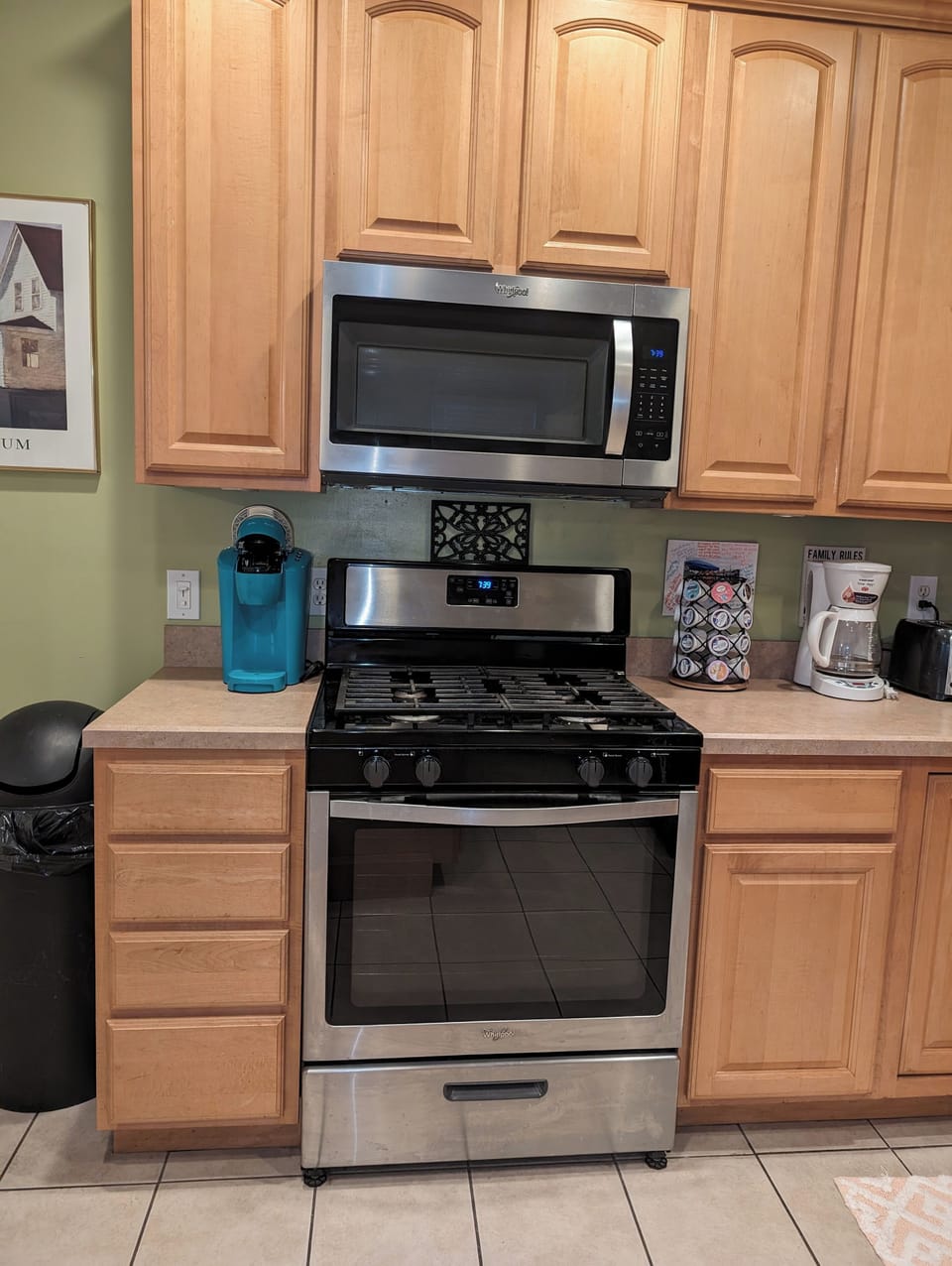 Modern stainless gas stove/microwave, equipped for morning coffee!