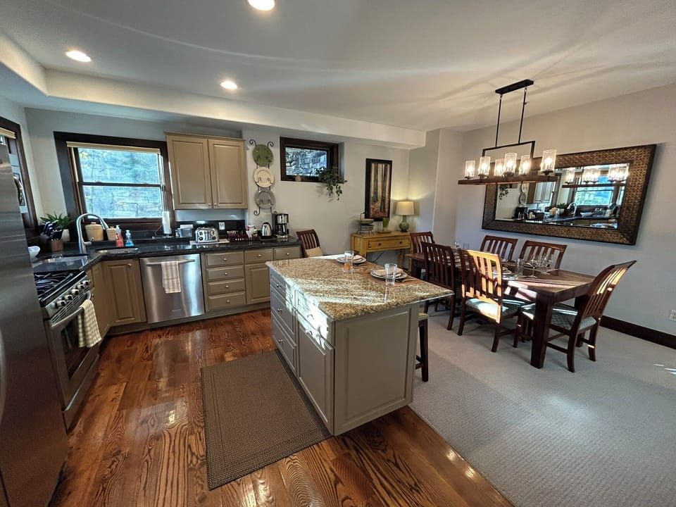 Kitchen and dining area