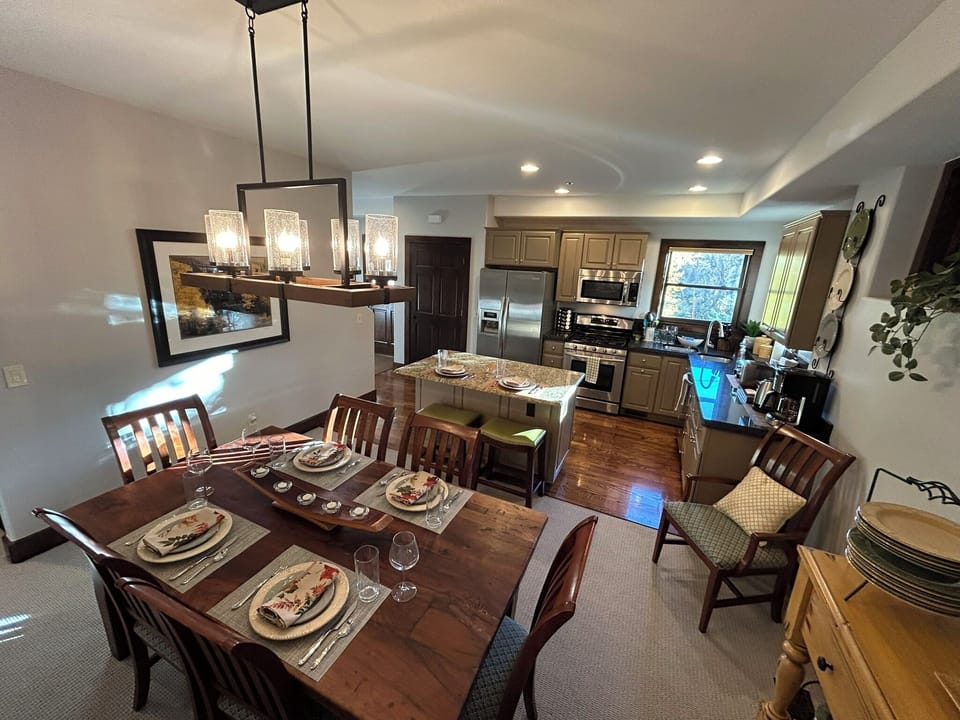 Kitchen and dining area