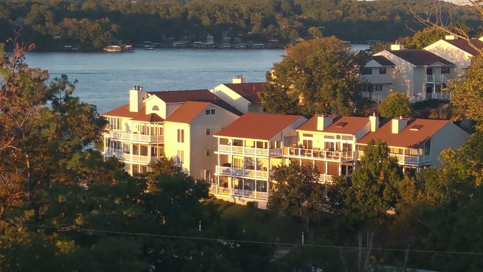 Copper Ridge Condos - Horse Shoe Bend.