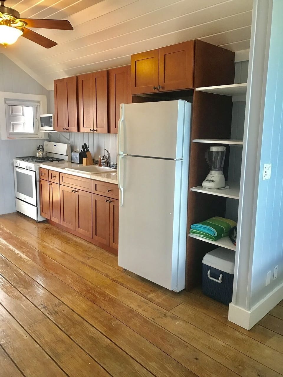 Kitchen with full size appliances