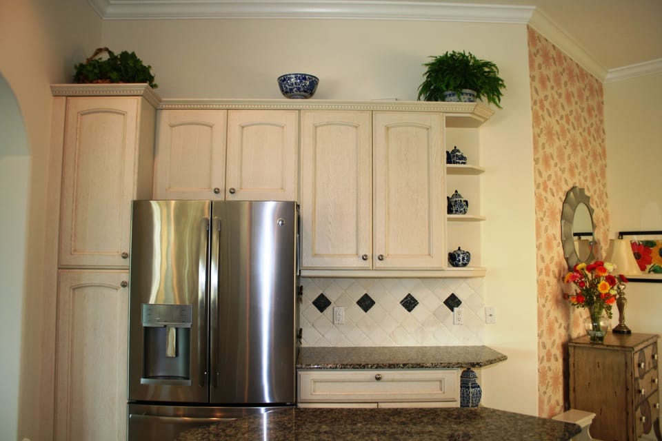Stainless appliances-island