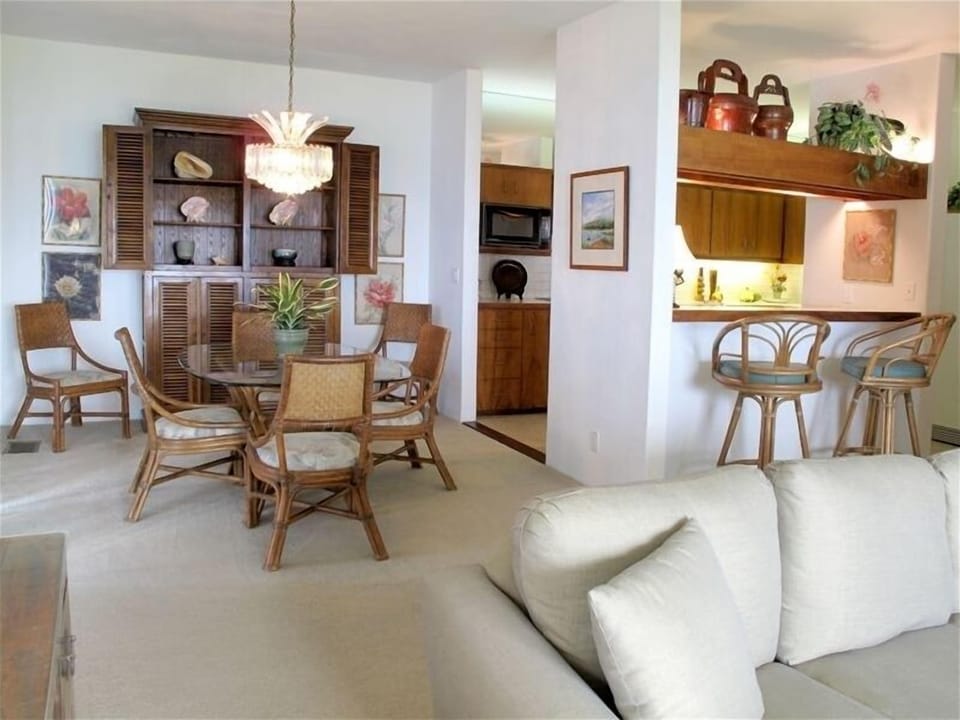 Dining Area & Kitchen-Kanaloa at Kona Oceanfront Vacation Condo, Big Island