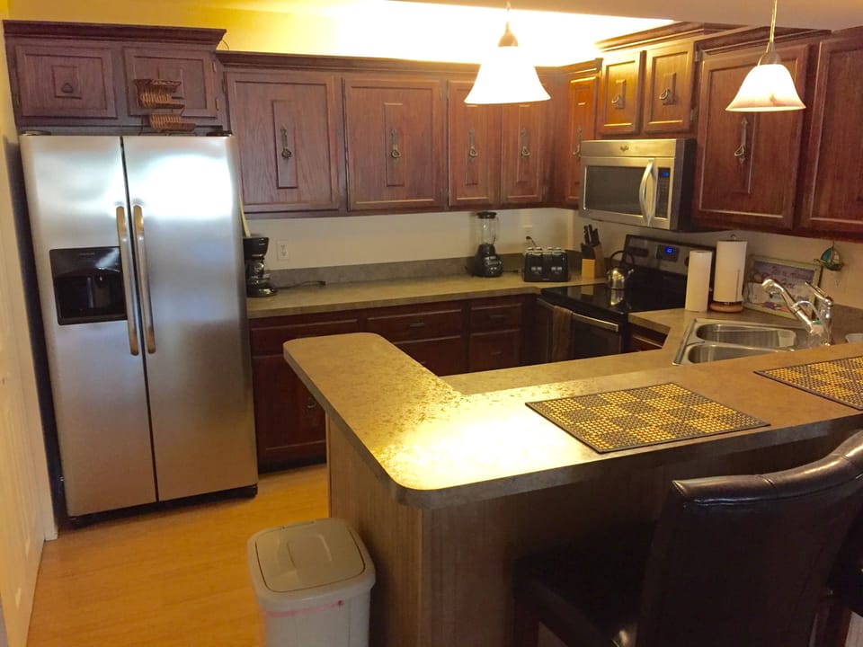 Fully Stocked Kitchen