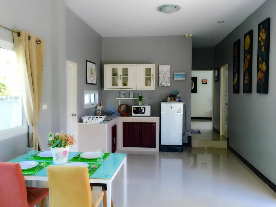 2 Bedroom house for 6 pax