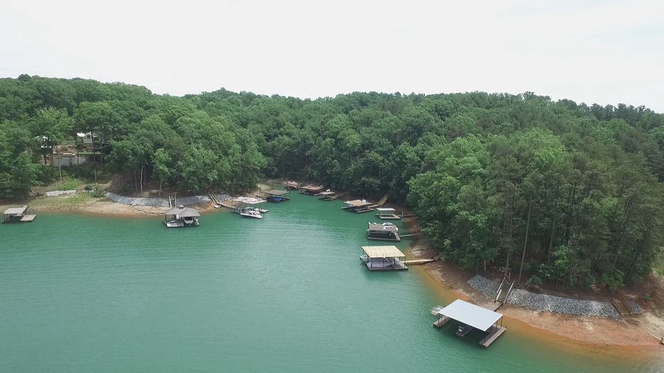 Quiet Cove that always has 15-20 Feet of Water!  Yay!