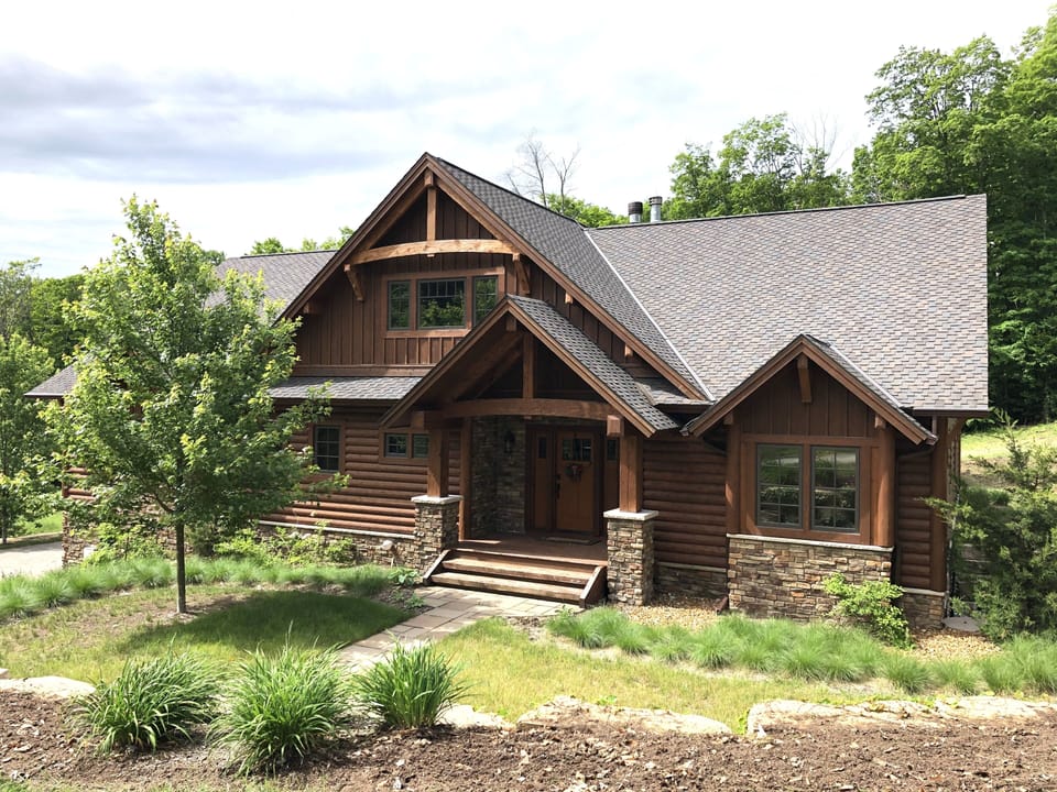 Front of lodge in the summer.