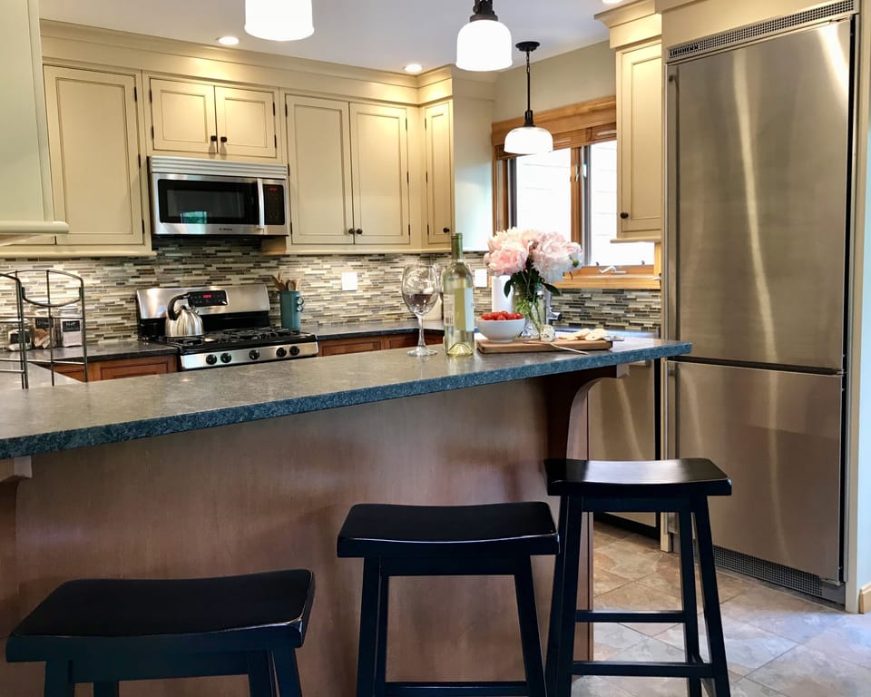 Gourmet kitchen
