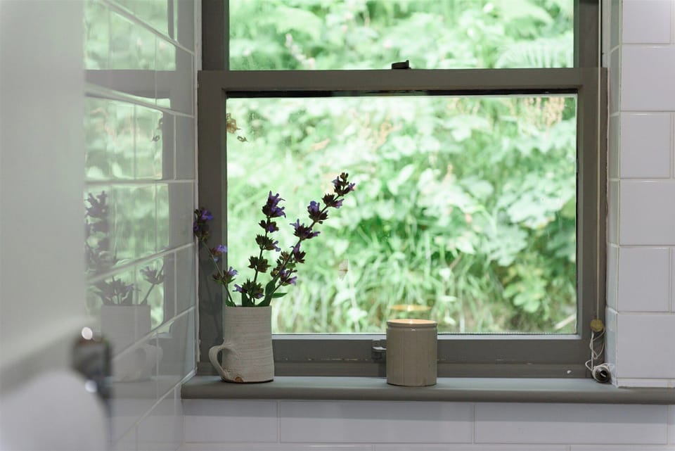 Enjoy the tranquility of Cot Valley with valley views from many rooms.