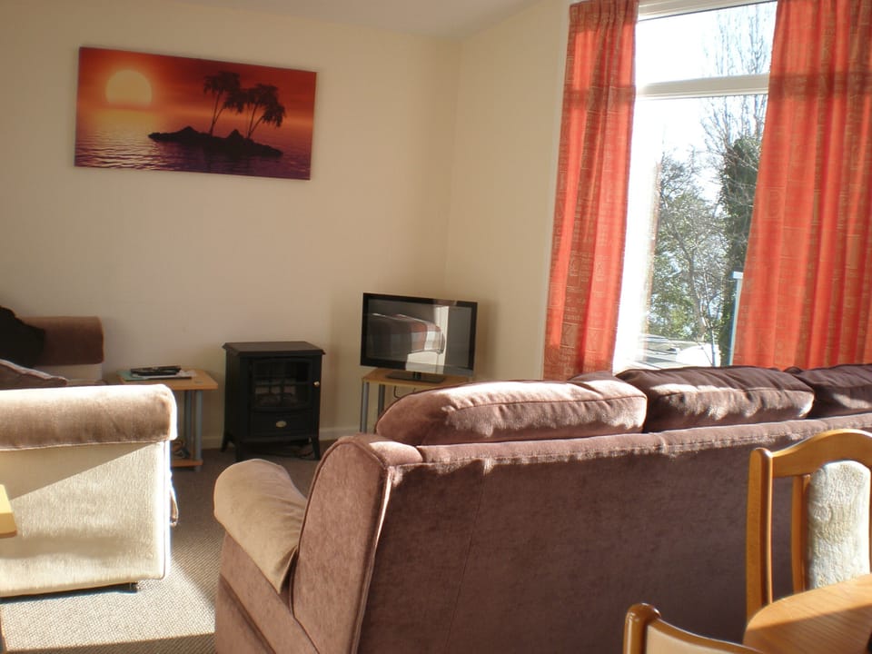 Comfy 6 seat lounge