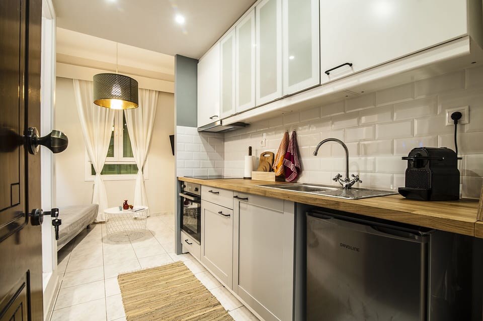 Fully equipped kitchen. 