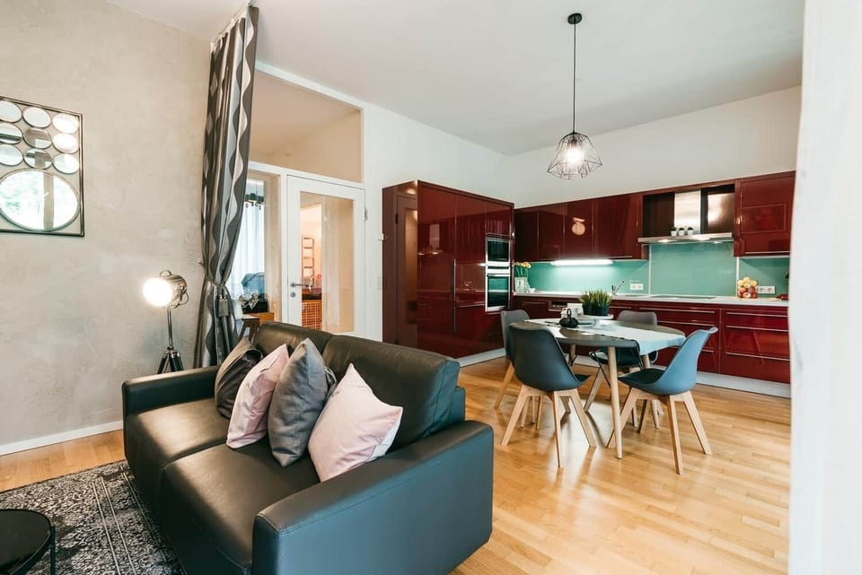 Yohome lifestyle vacation luxury downtown apartment graz 5