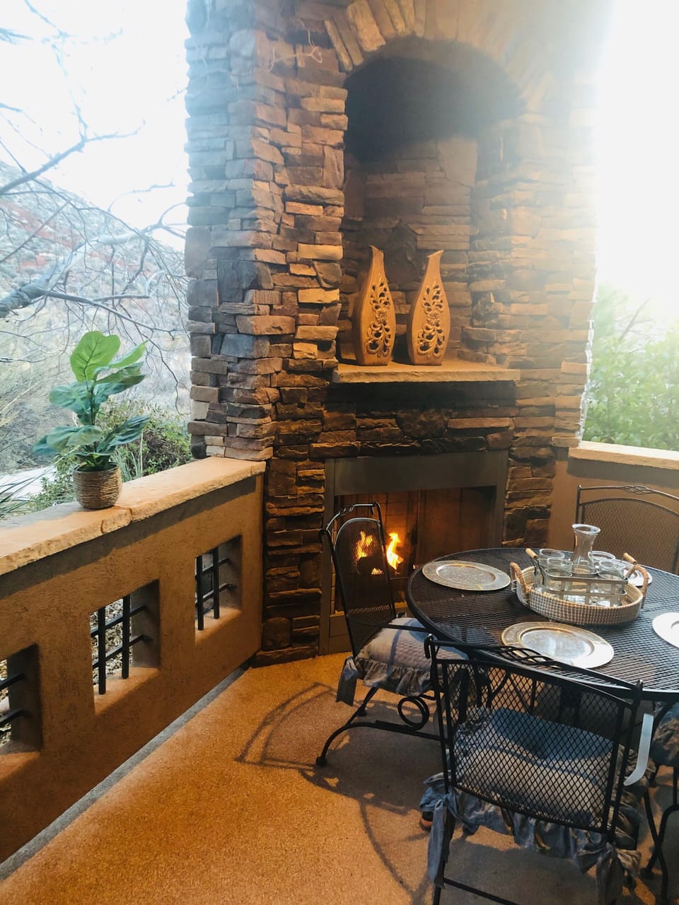 Outdoor dining