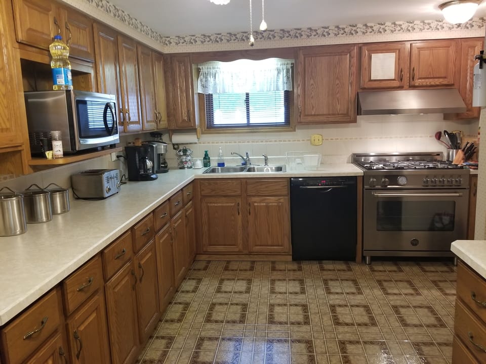 Fully equipped kitchen