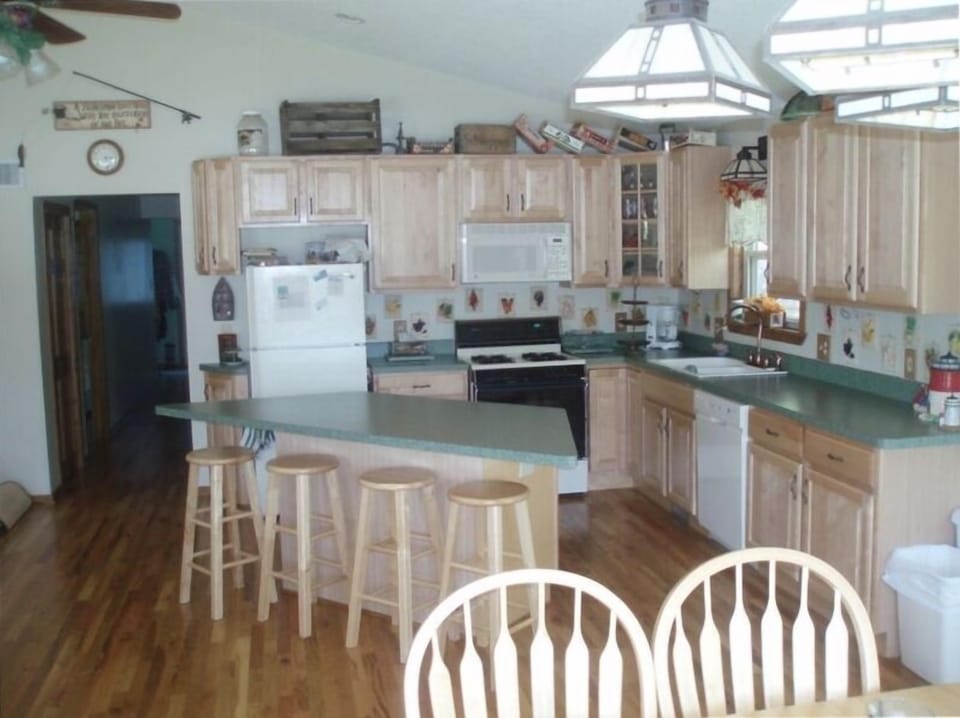 Kitchen - new and up to date.