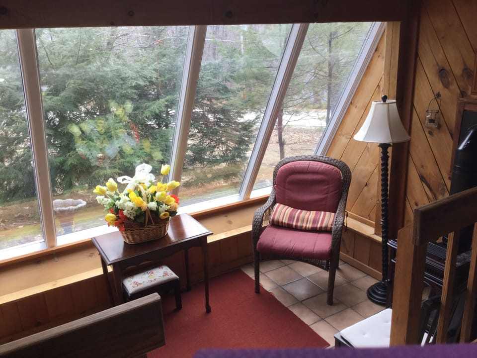 Sun room with gas fireplace
