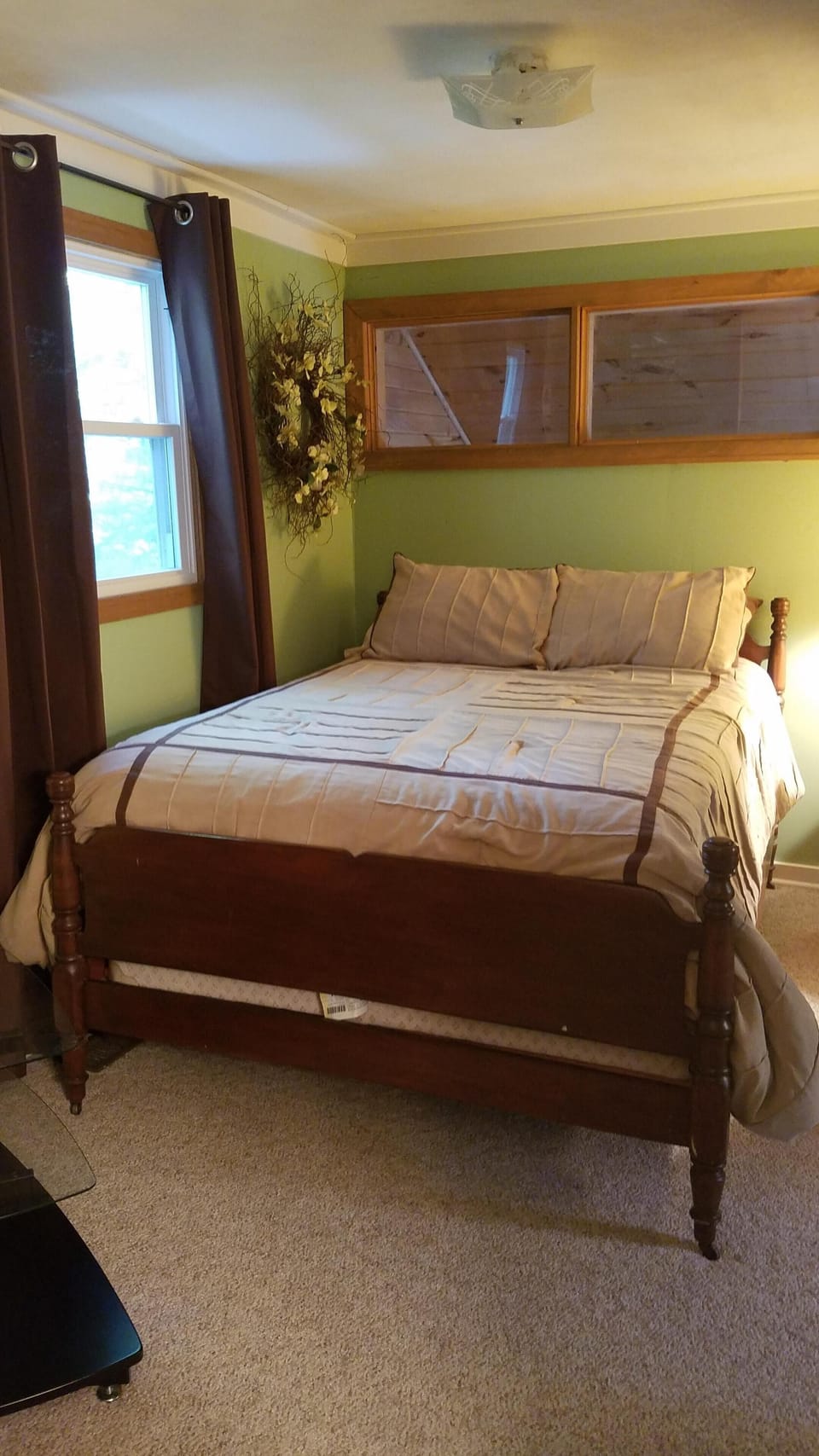 3rd guest bedroom updated in 2018 full bed with beautiful view of woods/ river