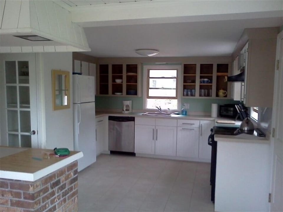 Kitchen renovated 2013