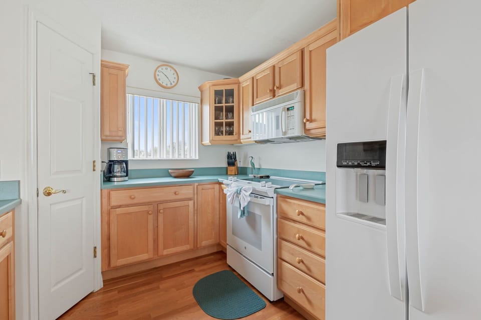 Fully Equipped Kitchen with Large Pantry