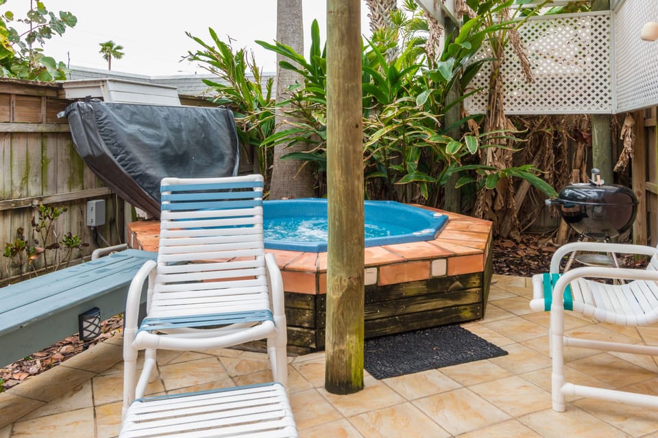 Private fully fenced garden