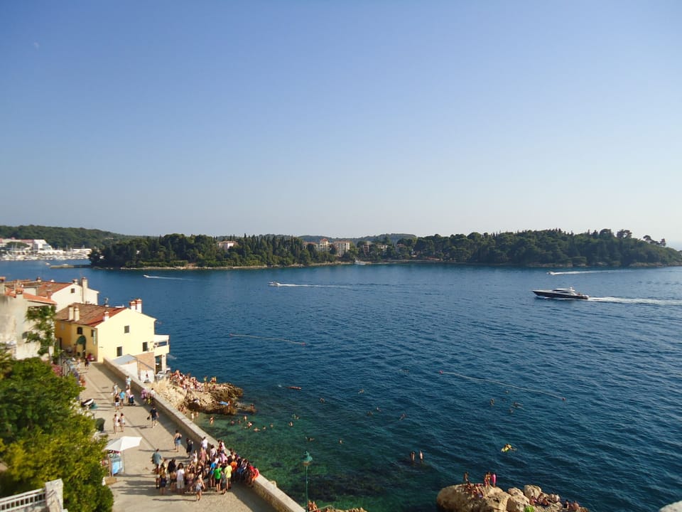 The nearest beach is only 300 meters from Arco Vecchio!