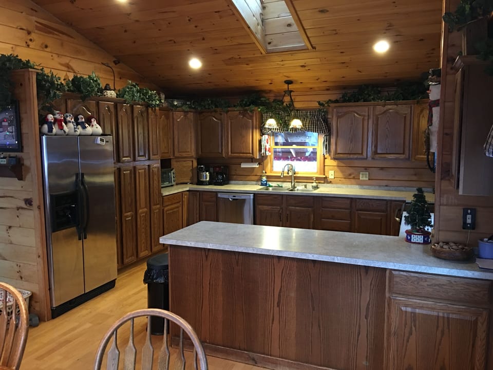 You can never have too much counter space, right ladies?