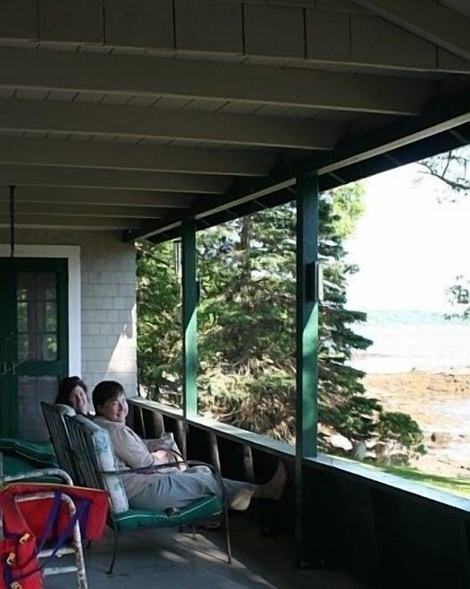 Cocktails on the porch