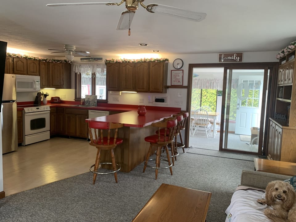 Living room & kitchen