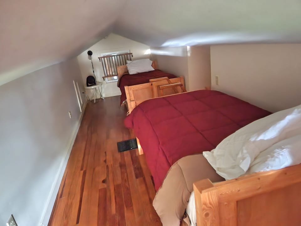 Blue Cottage Loft (3 twin beds + trundles).   Sleeps 5  