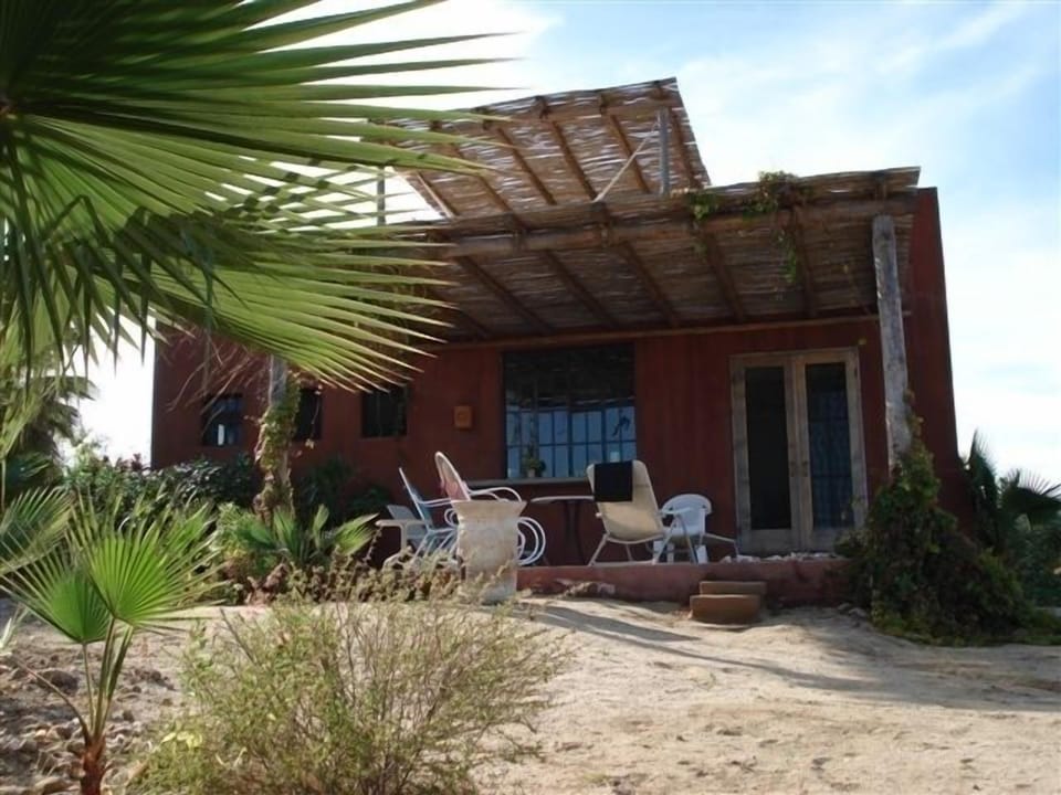 A south view of the lower and upper patios.
