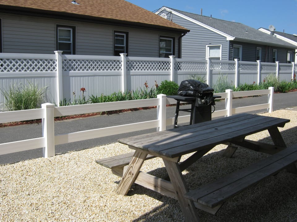 Dwst Picnic Area With Gas Grill