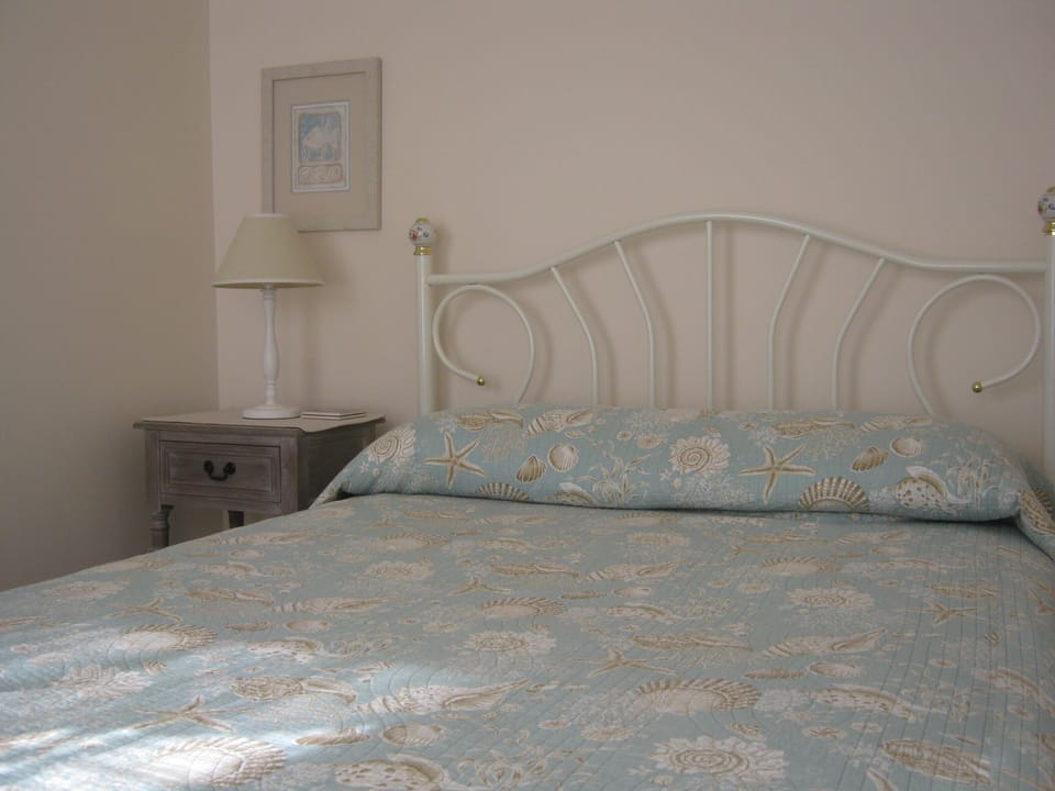 Br#1 - Full Size Bed