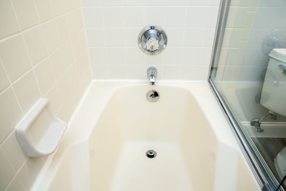 Large garden soak tubs in both bathrooms