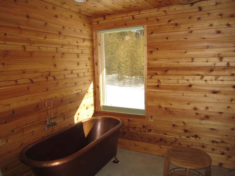 Bamboo Bath - Soaking Tub with View