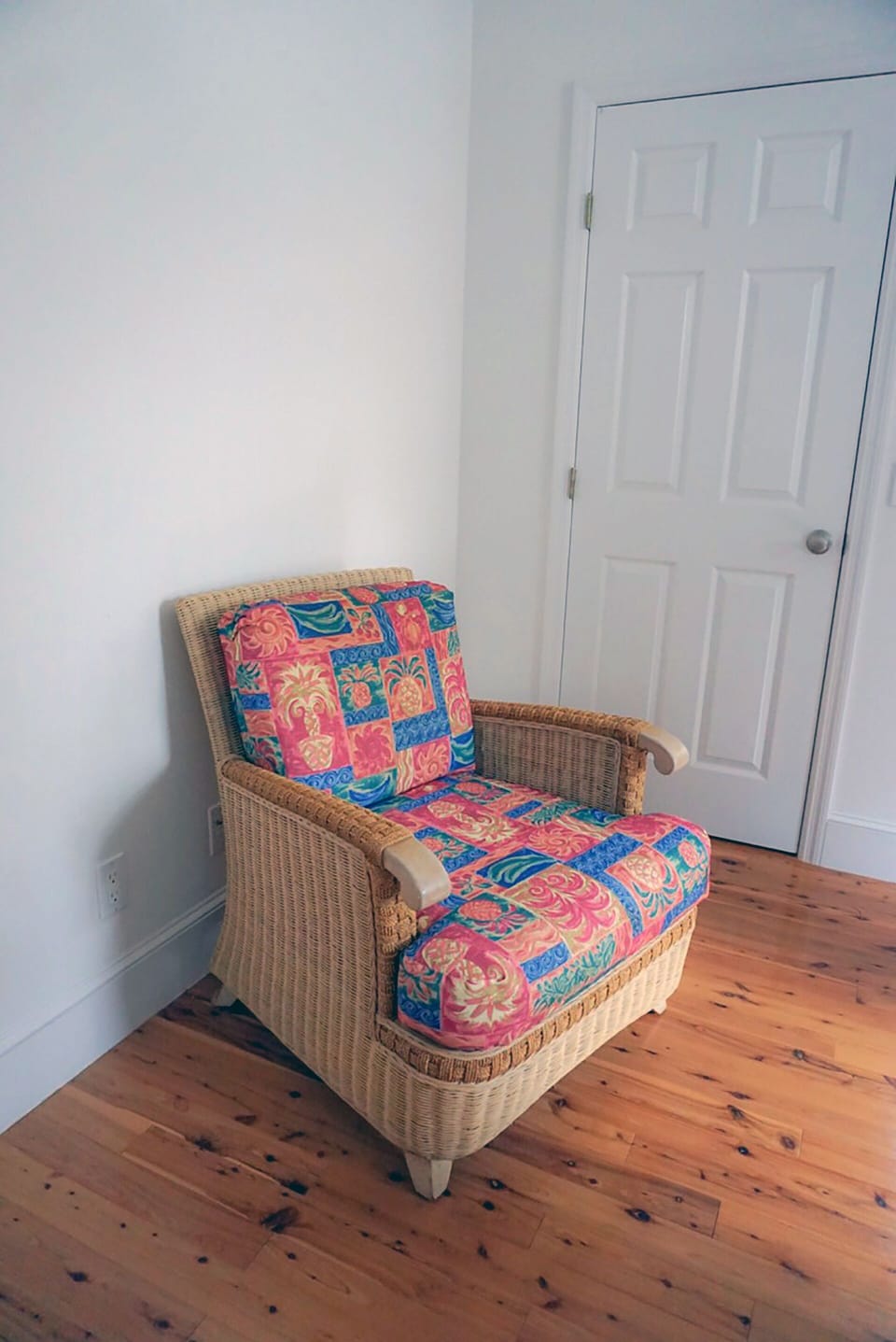 Upstairs First King Room Chair