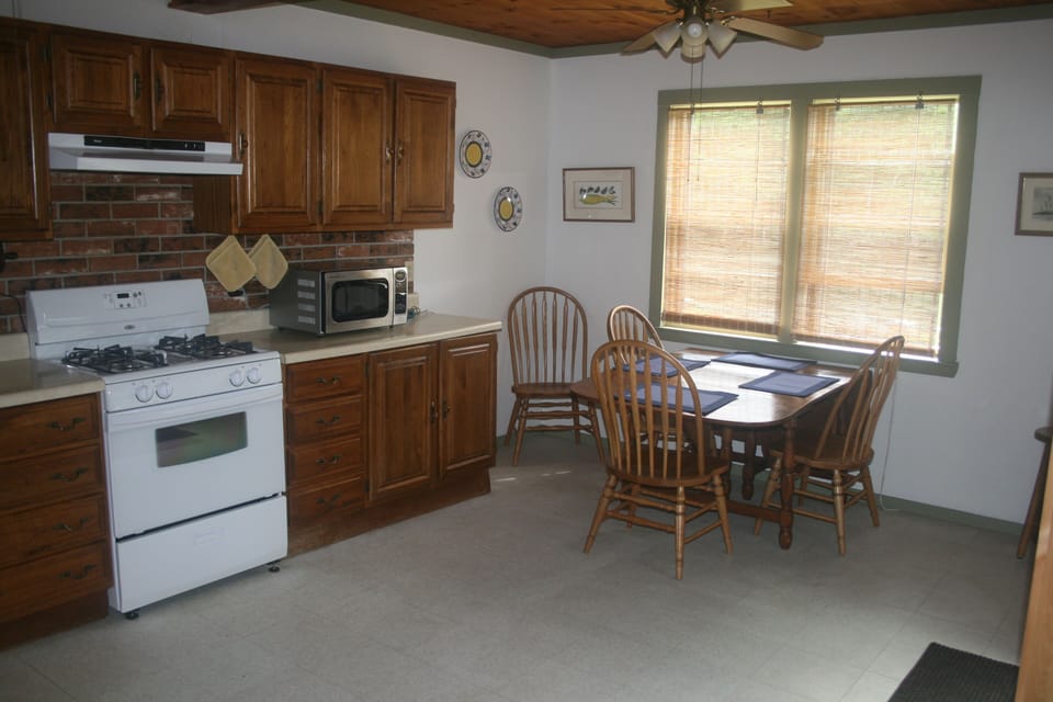 Large Dinning table with waterviews