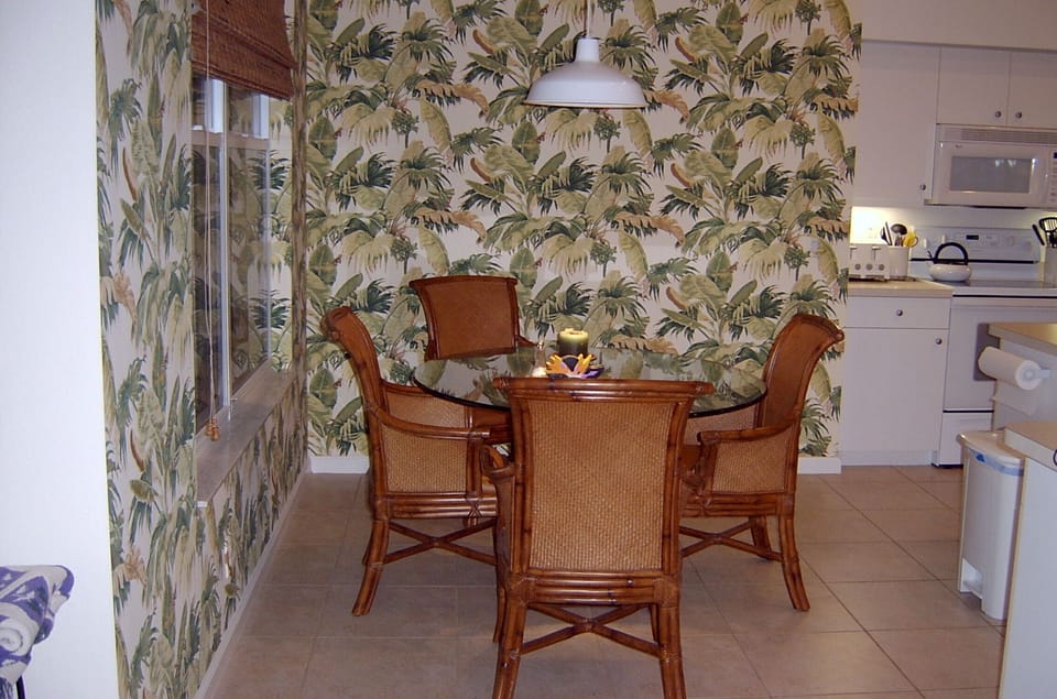 Dining nook