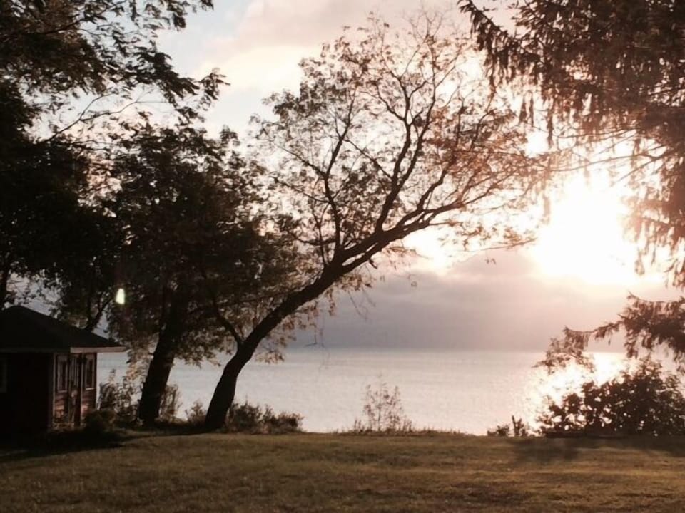 Did we mention to get up every morning with a cup of Joe to watch the sunrise?